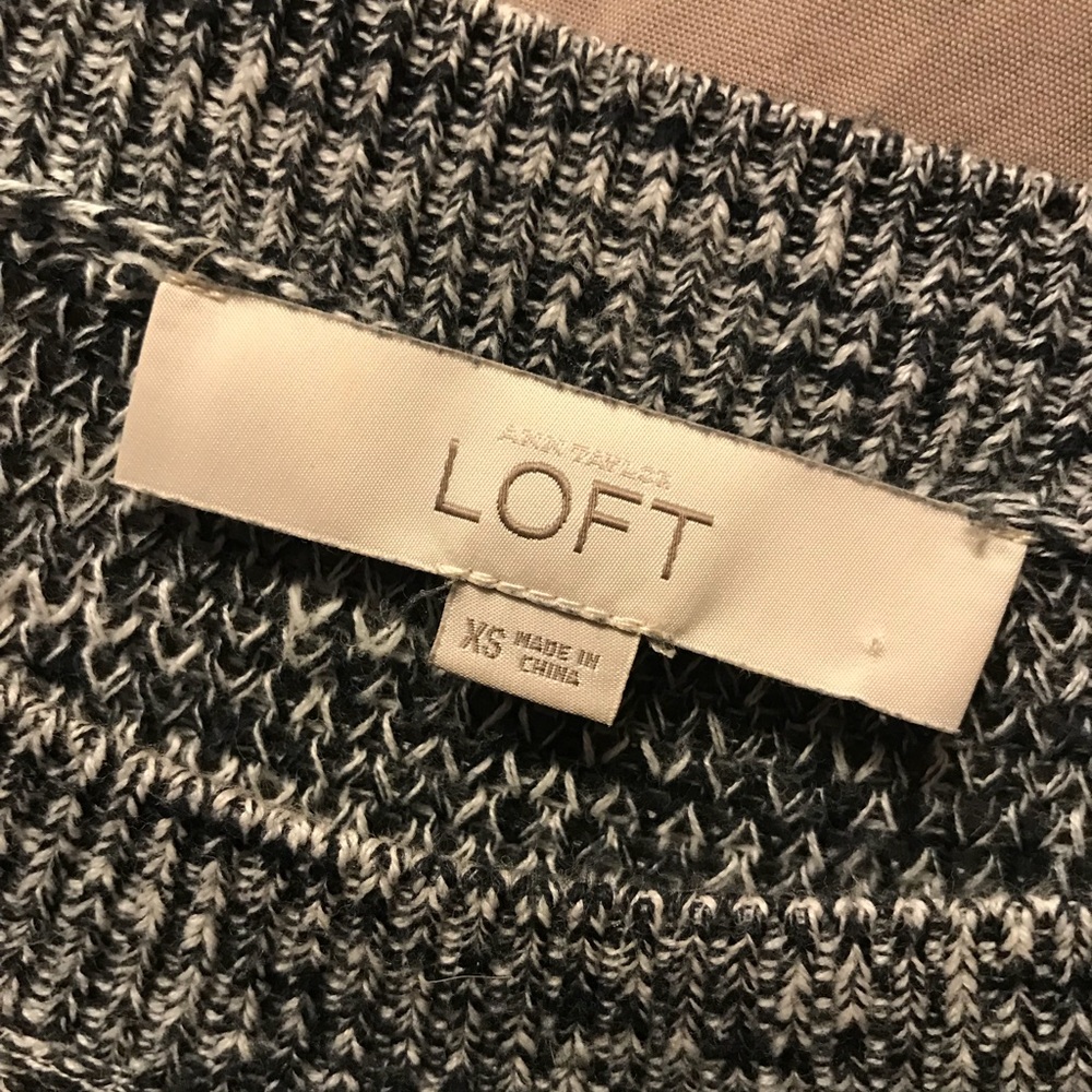 Sweater - Picture 2 of 4